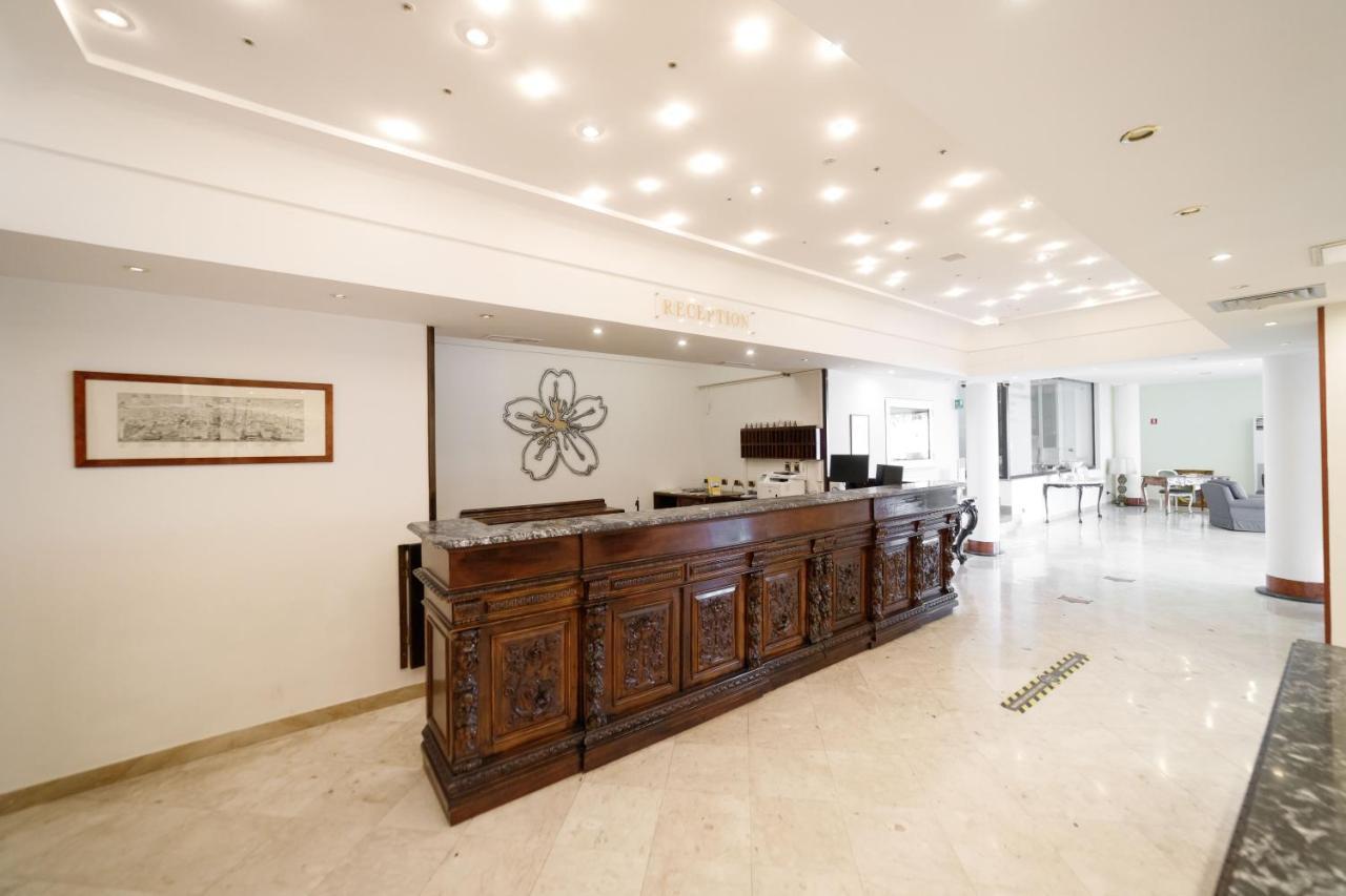 Hotel Sakura 托雷德尔格雷科 外观 照片
