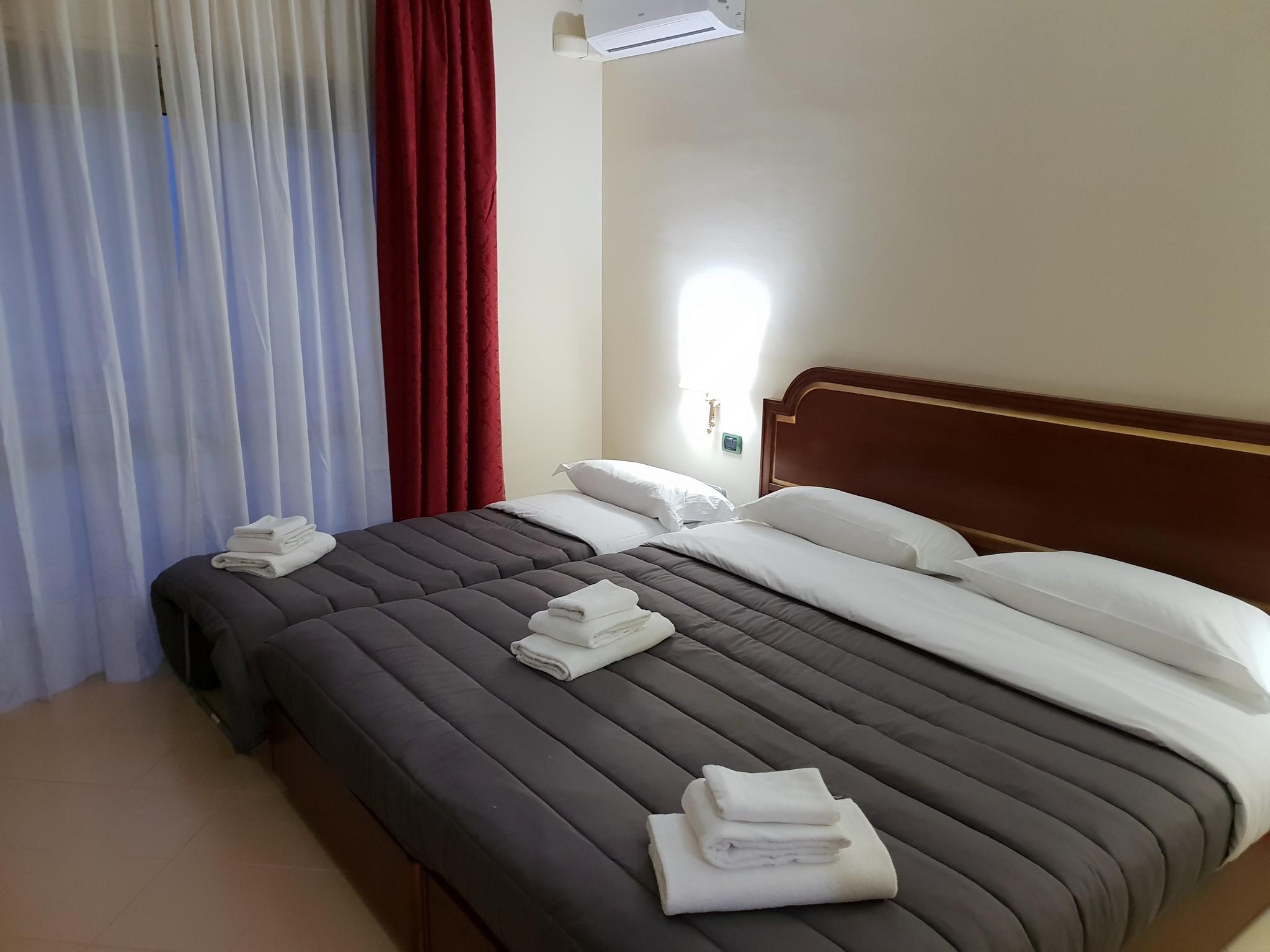 Hotel Sakura 托雷德尔格雷科 外观 照片